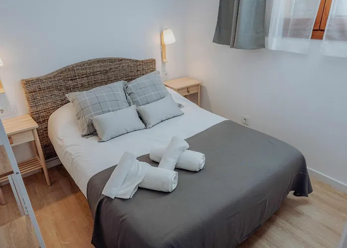 Apartamentos Destino Alquezar