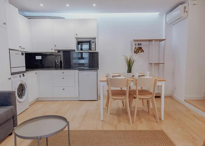 Apartamentos Destino Alquezar