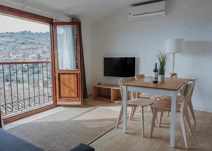 Apartamentos Destino Alquezar